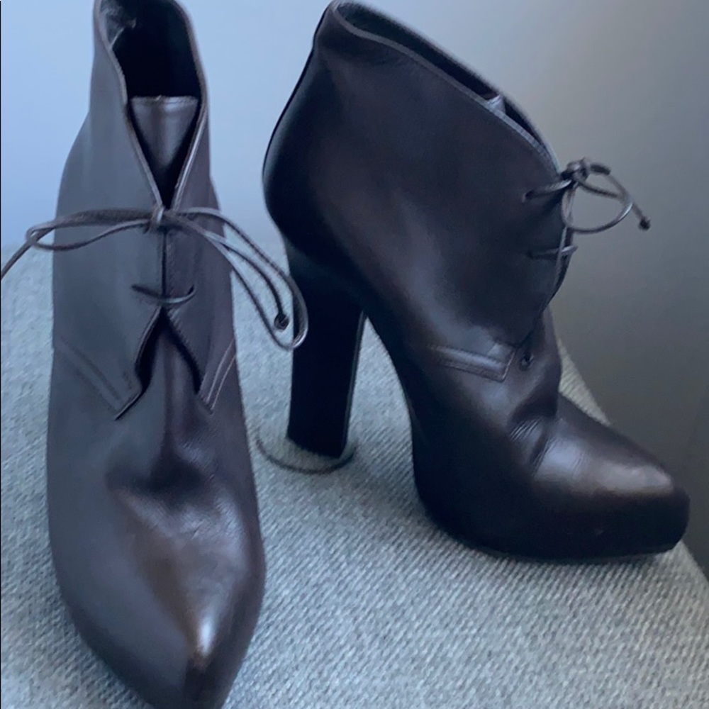 BOTTEGA VENETA 39 Tie Bootie Heel in brown Size 39